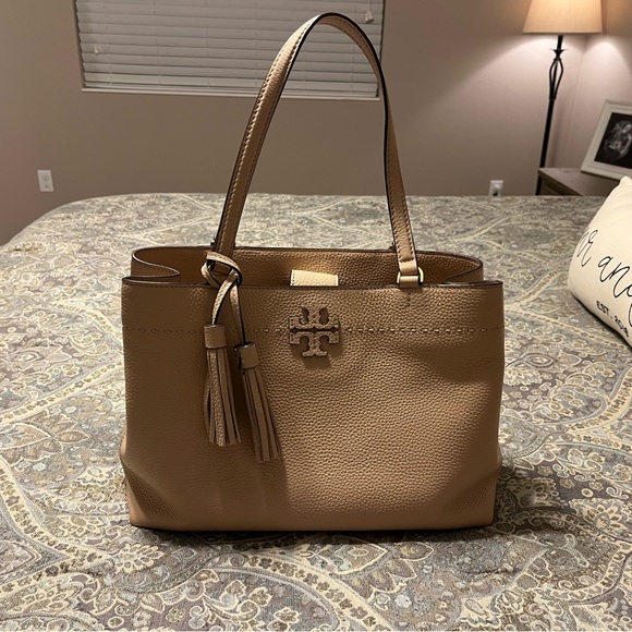 Tory Burch Bags 0 Authentic Tory Burch Mcgraw Triple Compartment